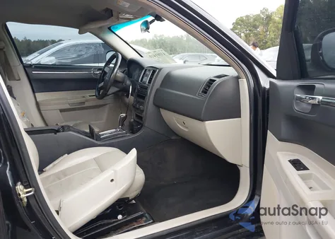 2006 Chrysler 300 Touring z USA, uszkodzony, nr VIN 2C3KA53G66H159593